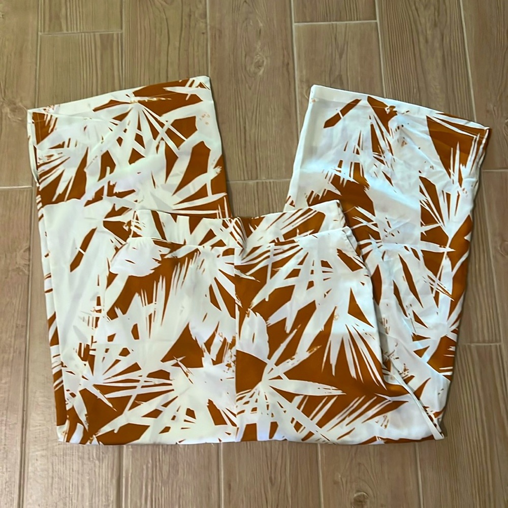 Rose + Olive Women’s Wide Leg Pant